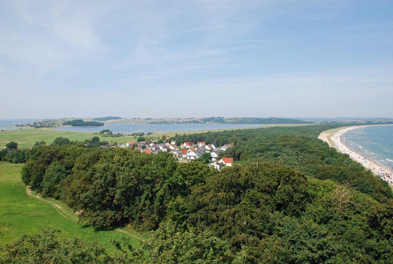 Deb 043 Ferienwohnungen Im Ostseebad Goehren Landhaus Luaran gambar