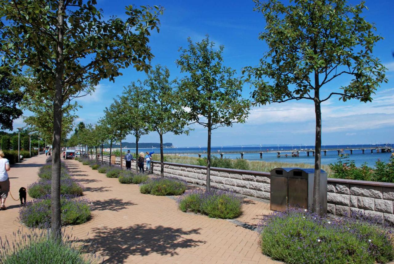 Deb 043 Ferienwohnungen Im Ostseebad Goehren Landhaus Luaran gambar