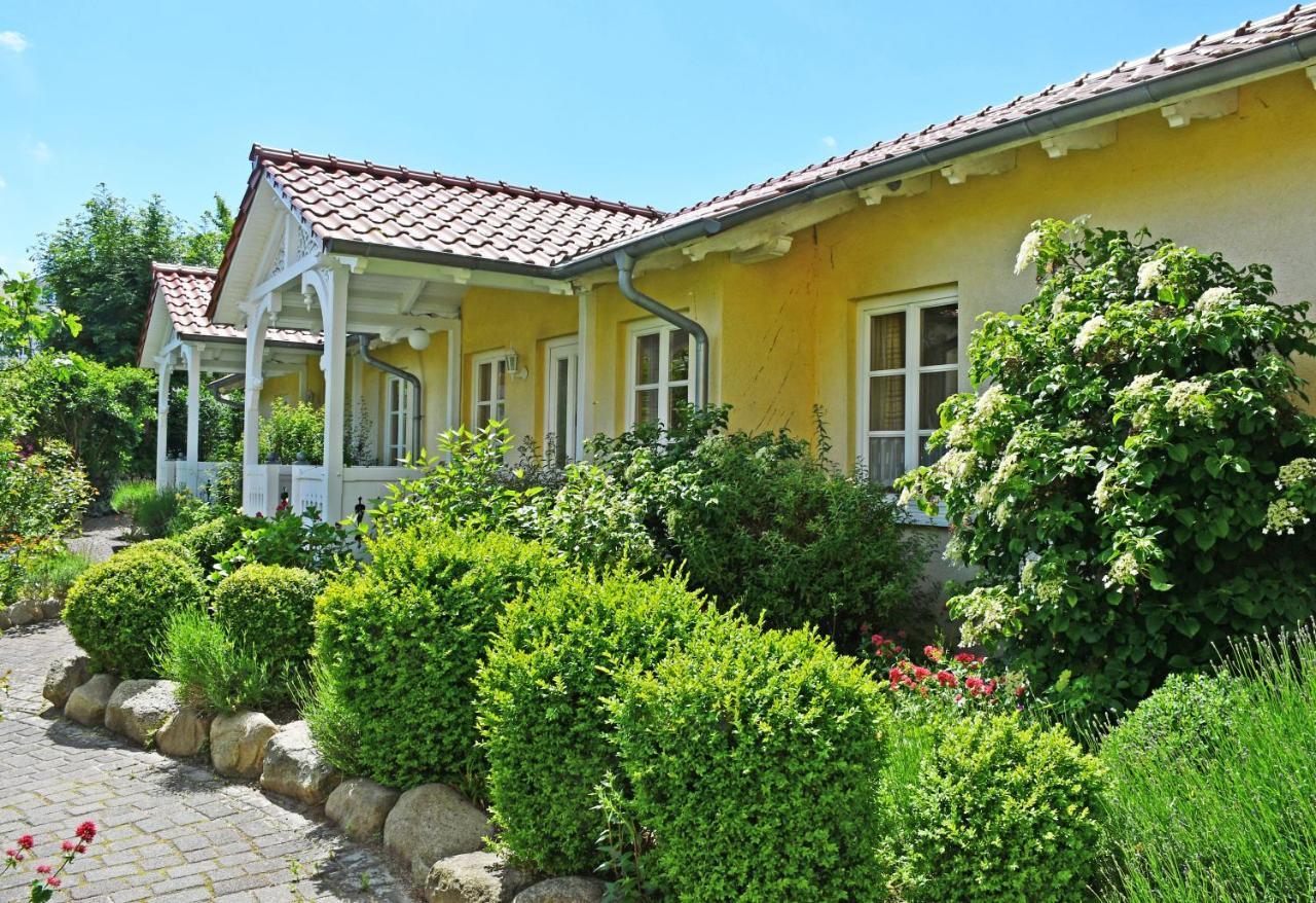 Deb 043 Ferienwohnungen Im Ostseebad Goehren Landhaus Luaran gambar